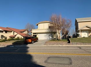 13685 Hidden Valley Rd, Victorville, CA 92395