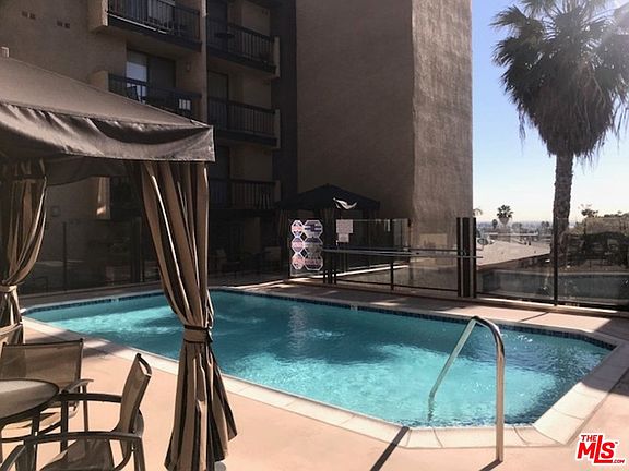 2nd image of 7320 Hawthorn Ave APT 124
