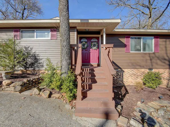 141 Arlington Dr, Hot Springs, AR 71913