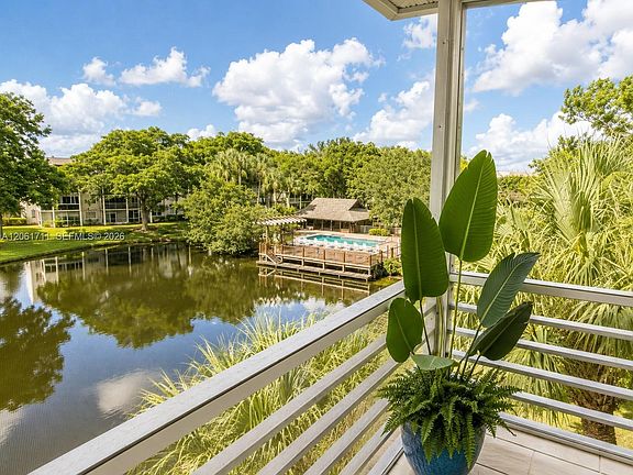 5th image of 9420 Poinciana Pl APT 417