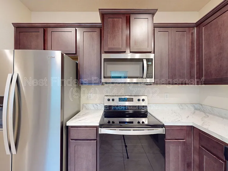 373 Aralia Ln — Photo 9