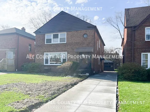 13526 Cedar Rd, Cleveland, OH