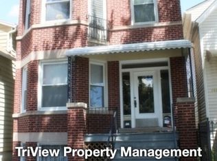 1616 W Addison St #1, Chicago, IL 60613