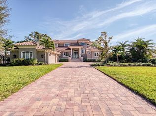 5918 Bahama Shores Dr S, Saint Petersburg, FL 33705