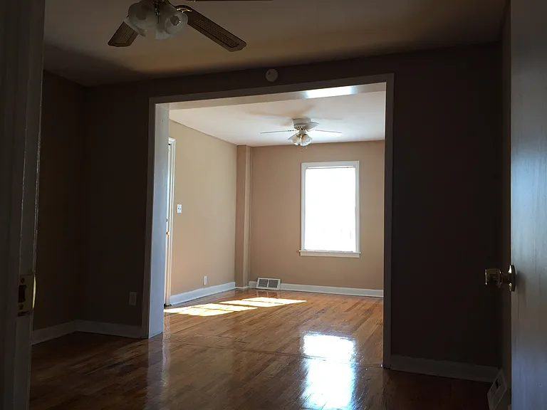 3122 Baldwin St — Photo 4