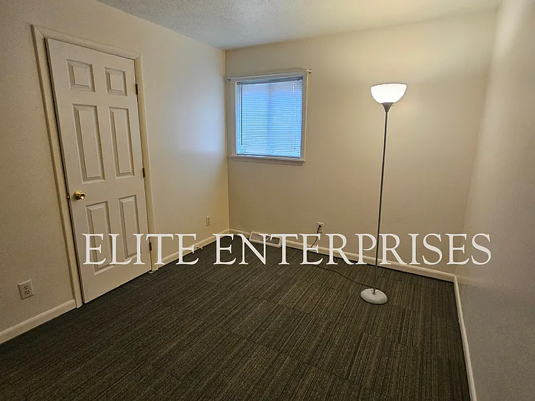 2213 W Reservoir Blvd #2213 — Photo 12