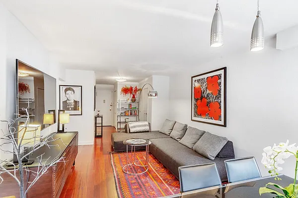 Rented by Level Group | media 50