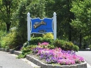 778 Sassafras Ct, Mahwah, NJ 07430