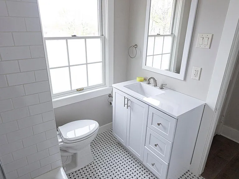 216 Edward Ave — Photo 10
