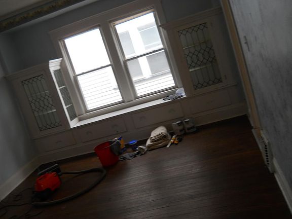 4th image of 1247 Donald Ave #1