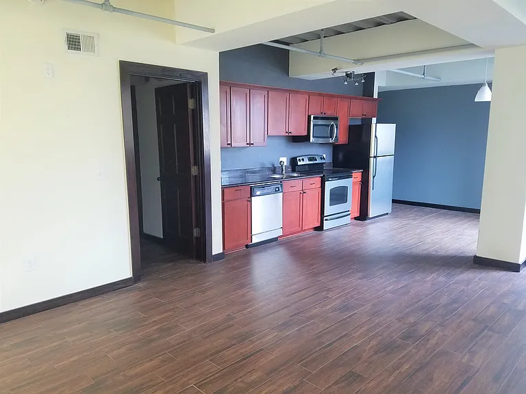 Tennison Lofts — Photo 28