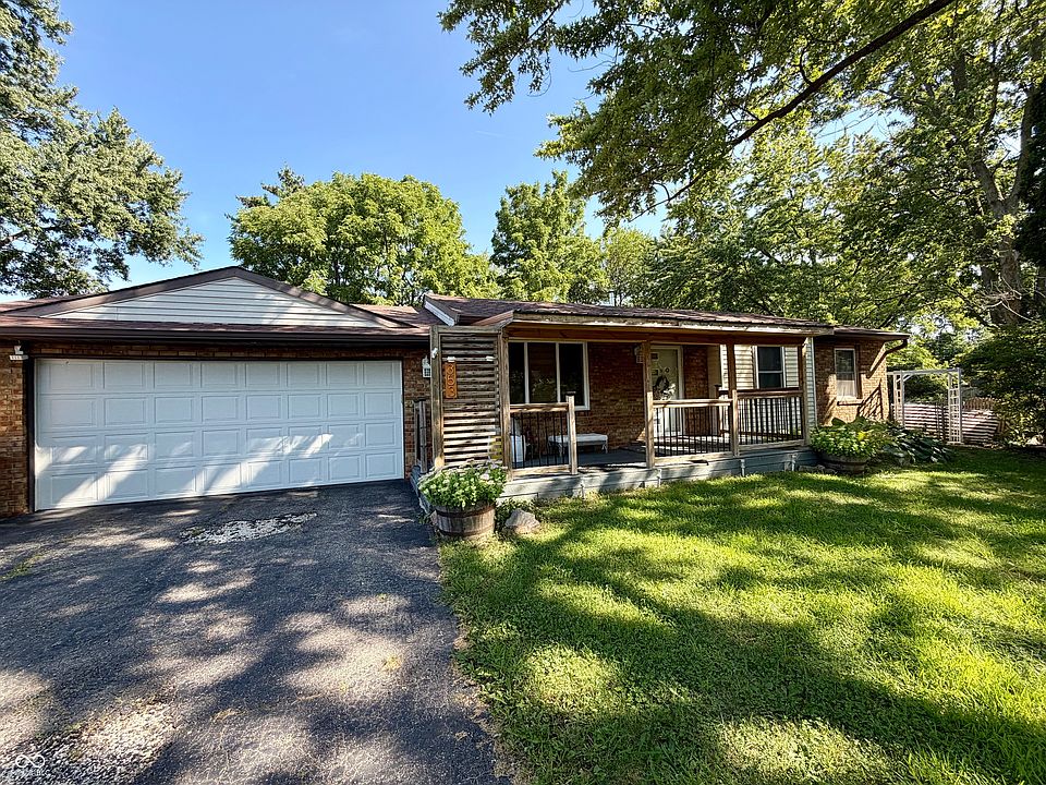 1st image of 353 Broken Arrow Cir