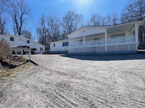 349 Baywood Dr, Piney Flats, TN 37686