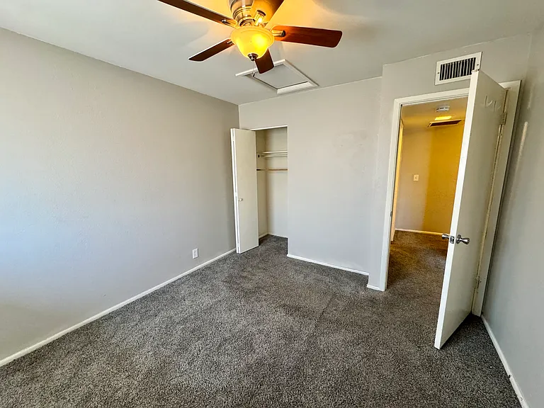286 W Palomino Dr #98 — Photo 11