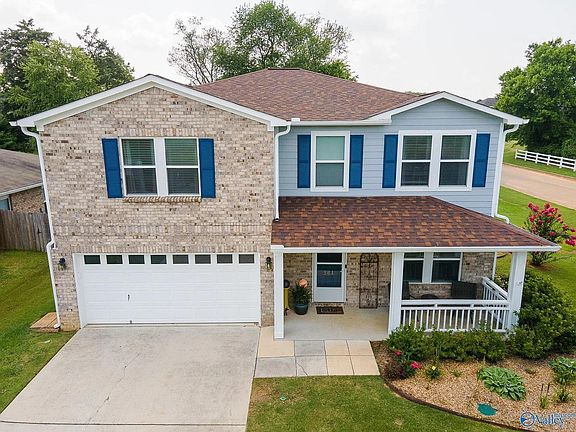 2nd image of 364 Jasmine Dr