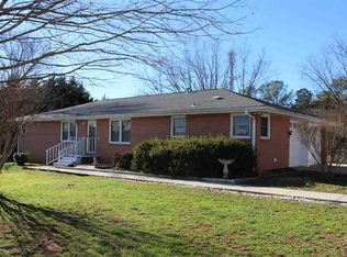 105 Triangle Dr, Seneca, SC 29672