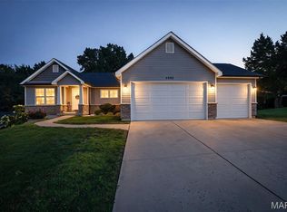 5092 Scenic View Acres Dr, Imperial, MO 63052