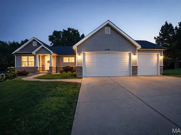 5092 Scenic View Acres Dr, Imperial, MO 63052