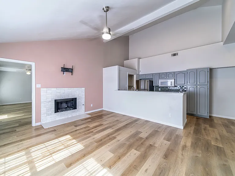 6344 Winton St — Photo 2
