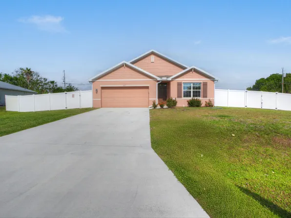 557 SW Columbus Drive, Port St Lucie, FL 34953