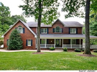 38 Franklin Farm Rd, Fletcher, NC 28732