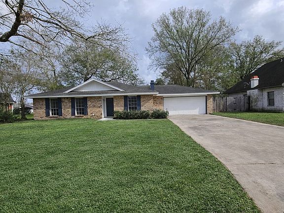 2nd image of 77 Heritage Dr