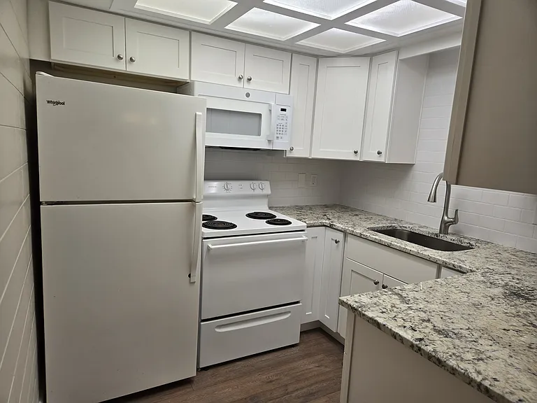 Kitchen from entrance