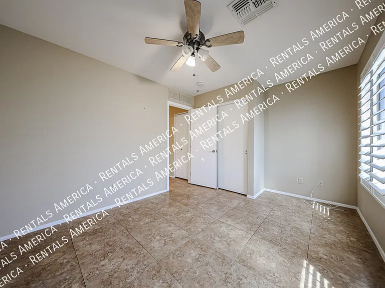 8918 E Indiana Ave — Photo 15