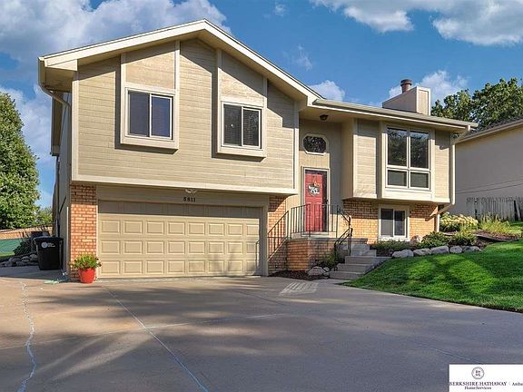 3rd image of 5811 N 127th St