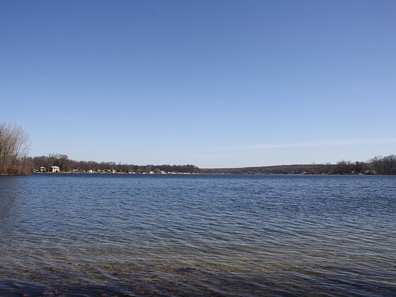 3rd image of 25965 Shore Dr