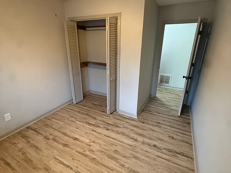 5410 Raintree Trce — Photo 11