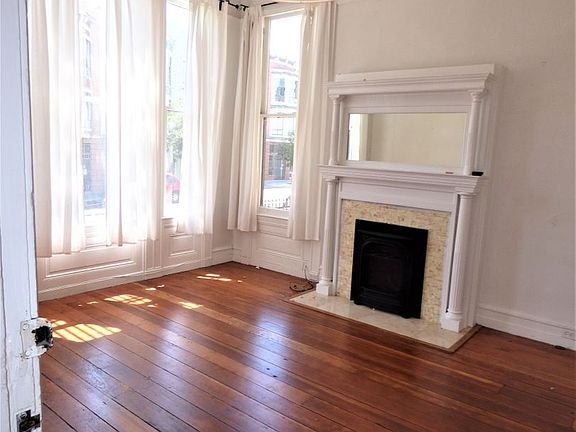 4th image of 442-444 Scott St