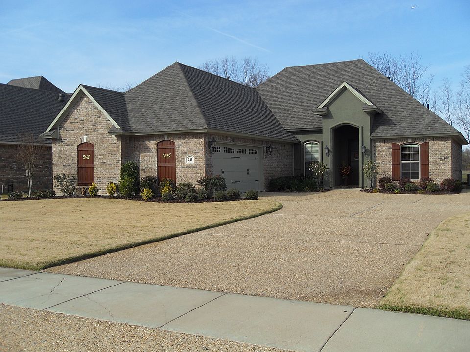 241 Arrowhead Drive