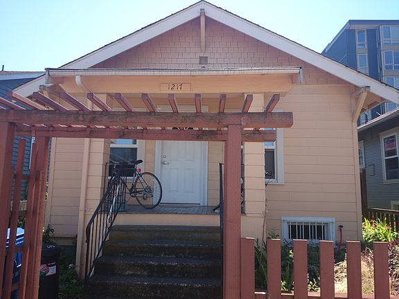 2nd image of 1217 E Barclay Ct