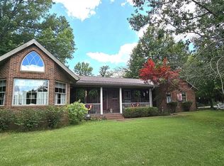 14053 Corinth Rd, Johnston City, IL 62951