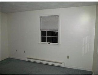 4th image of 42 Rock St