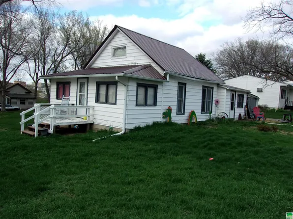 121 W 5th St, Allen, NE 68710