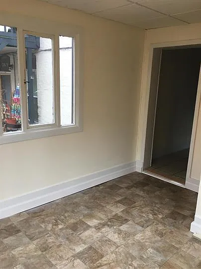 MudRoom to Kitchen