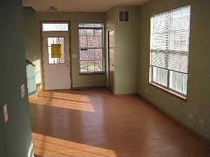 5th image of 656 Littleton Trl #494