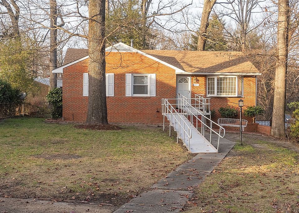 1st image of 512 Craig Ave
