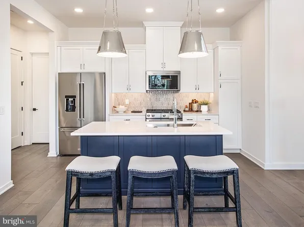 24 Oakwood Lane Oakwood Ln, Sellersville, PA 18960