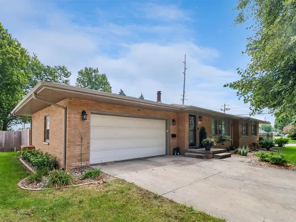 101 NW Des Moines St, Ankeny, IA 50023