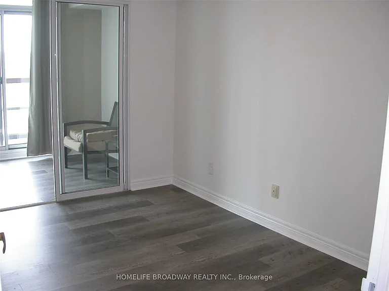 156 Enfield Pl #1809 — Photo 6