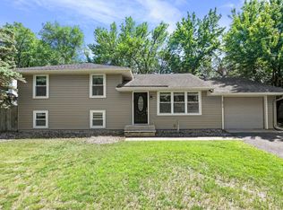 2910 114th Ave NW, Coon Rapids, MN 55433