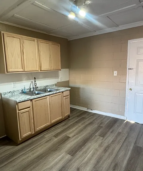 805 North Ave #103 — Photo 11