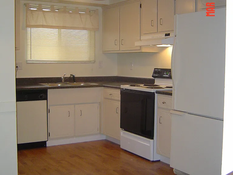 2185 Heatherfield Ave — Photo 5