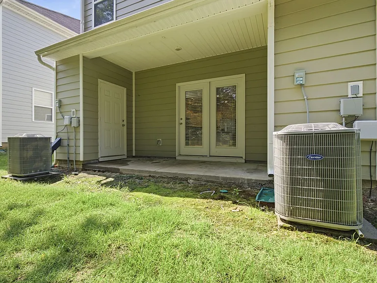 129 Cecil Rd — Photo 26