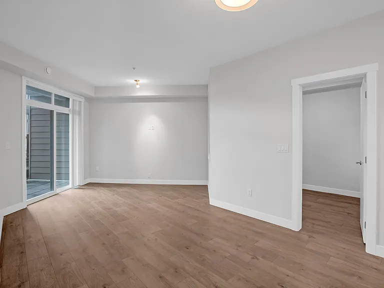 20686 Eastleigh Cres #107 — Photo 11