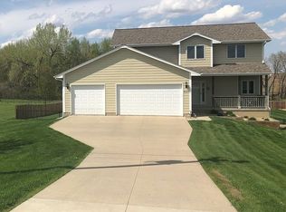8660 NE 27th Ave, Altoona, IA 50009