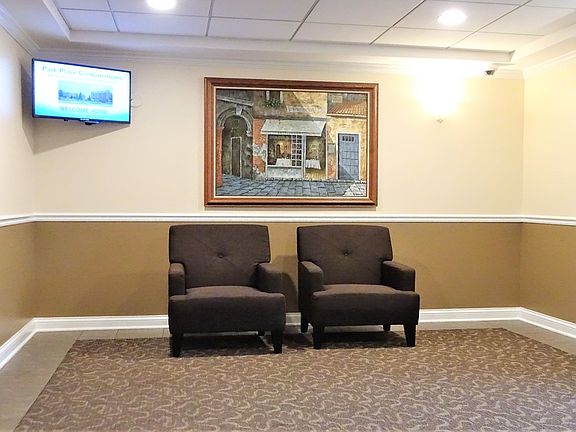 3rd image of 635 Perrie Dr APT 606